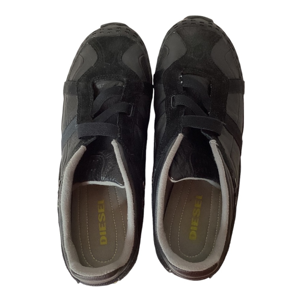 COPY - Diesel Sneakers Shoes Vintage(2001)? Embroidered Logo OHLA Size 10.5.